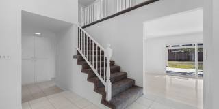 Beautiful Westlake First Neighborhood Family Home w/ Large Backyard with Panoramic Mtn Views Gallery 33