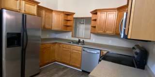 200 S Walnut Gallery 18