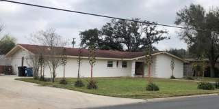 400 Jackson Avenue W Gallery 1