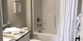 Highland Hills Gallery 8