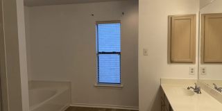 8758 PARK OLYMPIA Gallery 22