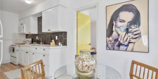 2380 NE 137th St Gallery 17