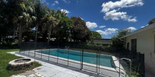 SPACIOUS 4 BEDROOM POOL HOME CONVENIENTLY LOCATED! SPACIOUS 4 BEDROOM POOL HOME CONVENIENTLY LOCATED! Gallery 1