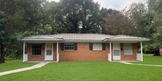 415 Pecan Circle Gallery 1