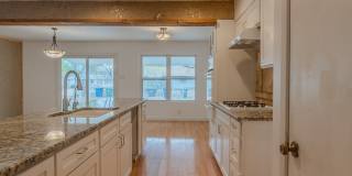 5103 Guinevere Gallery 17