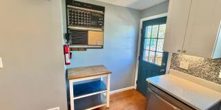 Beautiful Benning 3 Bedroom Renovated Bungalow Home with Yard, Parking, W/D. Gallery 12