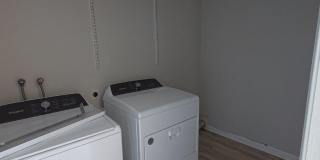 546 WELLINGTON Court Gallery 5
