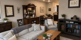 Super Cute Townhome in a Fantastic Location - 54 Cheyenne Blvd Gallery 3