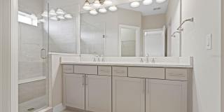 5707 VILLAGE CENTER DRIVE Gallery 24