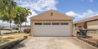 Available Now! 4 BD / 3 BA / Garage Parking Home in Mililani Gallery 1