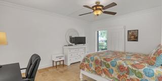 11863 Wimbledon Circle Gallery 13