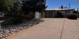 1205 Valencia Drive NE Gallery 1