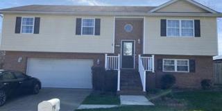 Lovely 4 Bedroom 3 Bath home in Hurricane WV Gallery 1