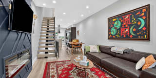 1838 E OAKDALE Street Gallery 1