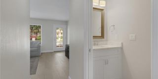 230 3rd Ave S Gallery 7