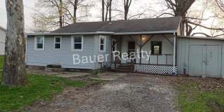 Two Bedroom in Crestview Local Schools Gallery 1
