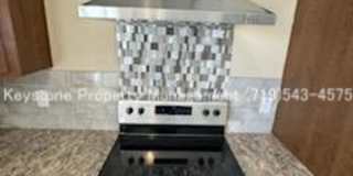 Upscale, Modern 4 Bedroom/2 Bathroom/2 Car Garage Home, PW $2350/$2350 Gallery 7