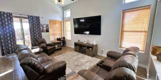 MONTHLY - MID-TERM, Beautiful fully furnished 4-bedroom, 2.5-bath home located near downtown Gilbert! MONTHLY - MID-TERM, Beautiful fully furnished 4-bedroom, 2.5-bath home located near downtown Gilbert! Gallery 8