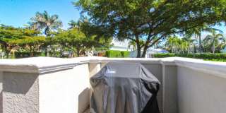 ****DOWNTOWN NAPLES*** SEASONAL***BEAUTIFUL VILLAS NAPOLI****NOW AVAILABLE*** Gallery 60