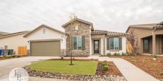 2022 South/East Fresno Home, 4BR/2BA - Lots of Amenities! Gallery 13