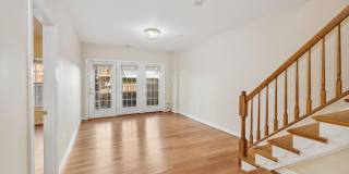 1813 DAWSON Street Gallery 24