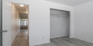 Holmes Flatz Gallery 7