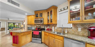 ***LUGANO AT PELICAN BAY*** BEAUTIFUL FIRST FLOOR CONDO***SEASONAL FURNISHED RENTAL*** Gallery 6