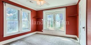 Charming Hillsboro Retreat: Cozy Single-Level Home with Greenhouse & Kids' Clubhouse! Gallery 21