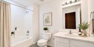 SoHo Lofts Gallery 17