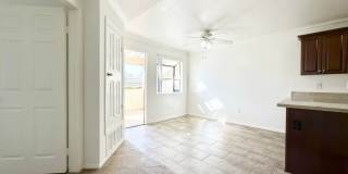 Upper Level Condo in Gated Vista Way Village! Gallery 4