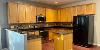 Stunning 4BR House in Charlotte Gallery 8