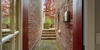 1311 E CAPITOL Street SE Gallery 54