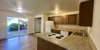 SPACIOUS 3-BEDROOM, 1-BATH APARTMENT IN MOYINA HEIGHTS Gallery 1