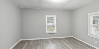 Huge Downtown 3BR (potential 4th)/2BA House For Rent Gallery 4