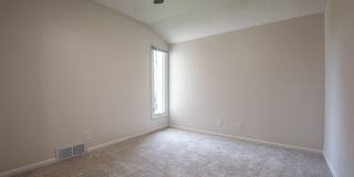 Beautifully Remodeled Modern 5 Bedroom / 3 Bath Home Near Millard North Gallery 40