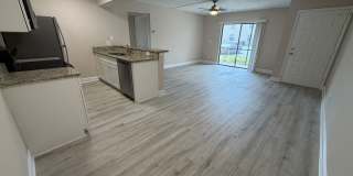 ANNUAL RENTAL - 1 BED / 1 BATH CONDO AT MYSTIC GARDENS Gallery 7