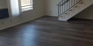 909 S Irolo St Gallery 4