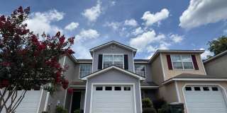 Available NOW - 123 Woodberry Gallery 1