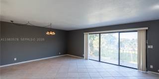 430 Commodore Dr Gallery 10