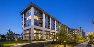 Oliver on the Hudson Gallery 1