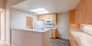 Laurel Canyon Apartment Homes Gallery 43