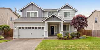 Stunning 4BR Home in Hawkesbury West | Chef's Kitchen, Double Ovens, Loft & Home Office! Gallery 1
