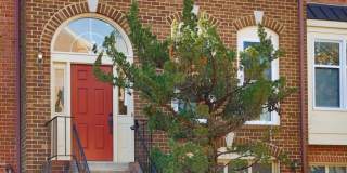 1515 TEMPLETON Place Gallery 1