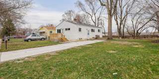 AVAILABLE NOW! Charming 3-Bedroom Home in Prime Pontiac Location Gallery 25