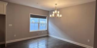 Modern 3-Level North Side Townhome with Garage Gallery 14