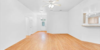 4/2 in Stratford Glen Subdivision Gallery 8