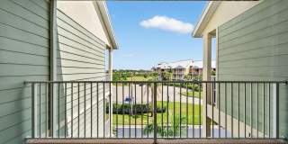 2 Bedroom 1.5 Bath Townhome Gallery 63