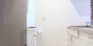 216 East 90th Street Gallery 3