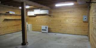 3 Bed, 2 Bath, 2 Car Garage LOG HOME for RENT! Gallery 20