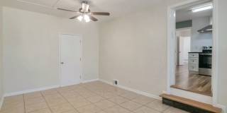 Room in 4 Bedroom Home at Santa Monica Dr Gallery 27